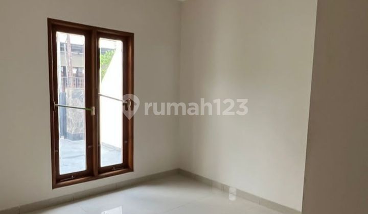 Di jual CEPAT rumah siap huni di Turangga 2