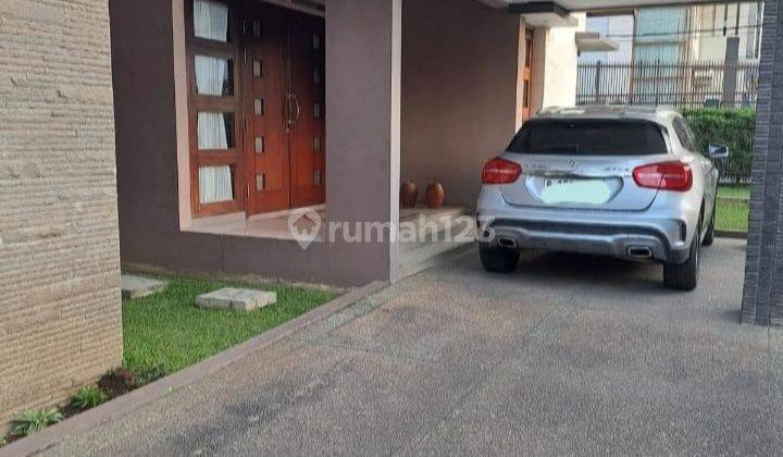 Di jual rumah mewah Sayap Dago 2