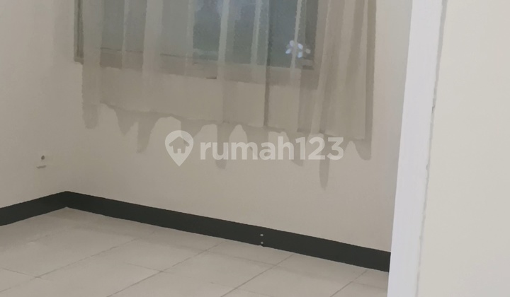 Semi-Furnished House for Rent in Kota Baru Parahyangan Semi-Furnished House for Rent in Kota Baru Parahyangan