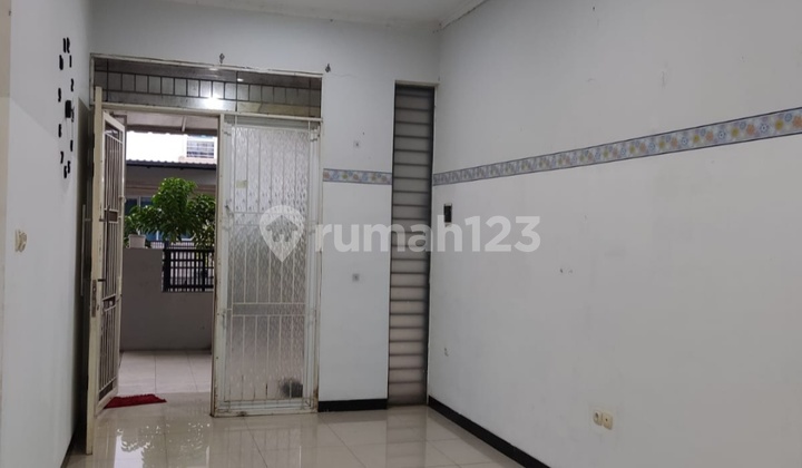For Quick Sale: House in Taman Kopo Indah 3, Taman Kopo Indah