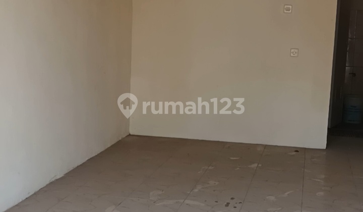 Disewakan Ruang Usaha Hoki & Strategis