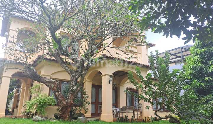 Disewakn Rumah Hoek 2 Lantai Siap Huni Bebasr Strategis Disewakn Rumah Hoek 2 Lantai Siap Huni Bebasr Strategis