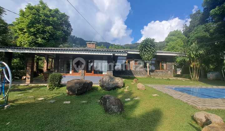 For Sale Beautiful View Villa Cisarua Bogor Strategic SHM