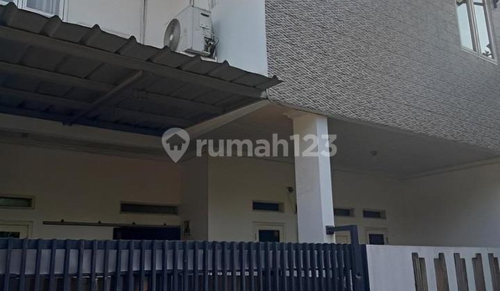 Dijual rumah murah dan bagus siap huni pamulang tangsel SHM strategis