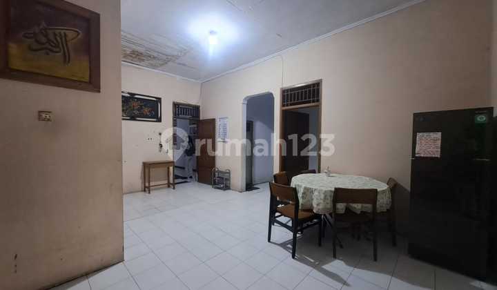 For Sale Strategic Boarding House Near UI and Gunadarma Depok with SHM 2