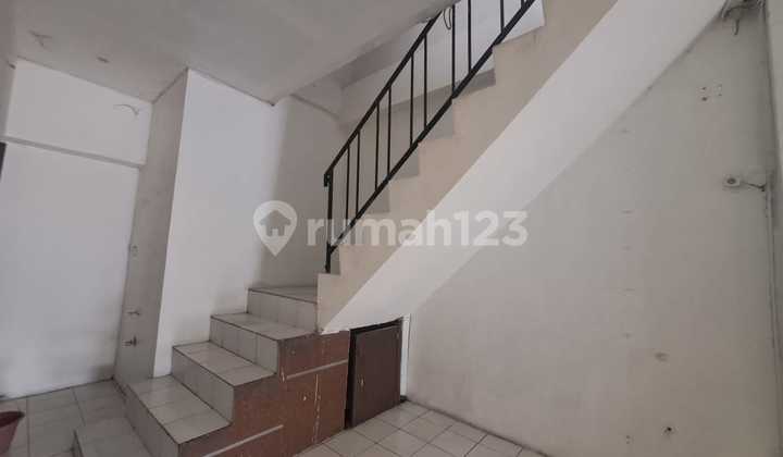 Dijual Ruko Dibawah NJOP Bagus & Strategis Jl. Raya Margonda Depok SHM IMB Dijual Ruko Dibawah NJOP Bagus & Strategis Jl. Raya Margonda Depok SHM IMB