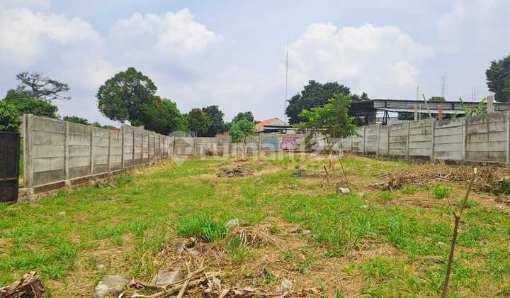 For rent: large and cheap land on the side of the main road in strategic Gunung Sindur.