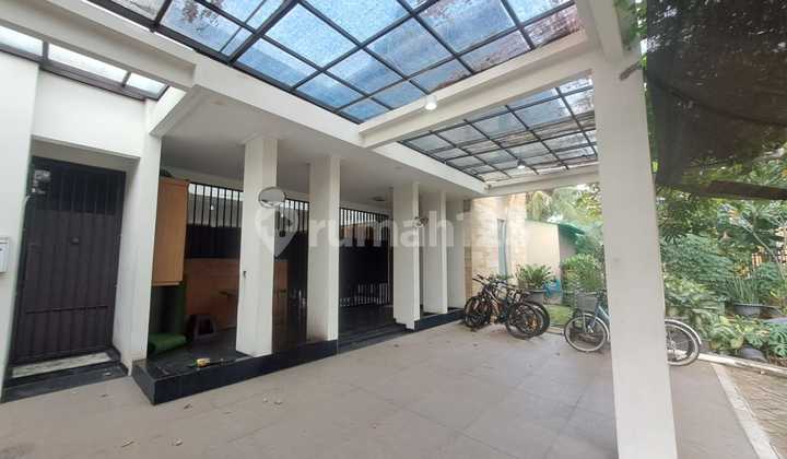 Dijual Cepat Rumah Hoek Bagus Siap Hunicastilla BSD City SHM