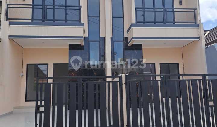 Dijual cepat rumah 2 lantai siap huni villa melati mas strategis SHM