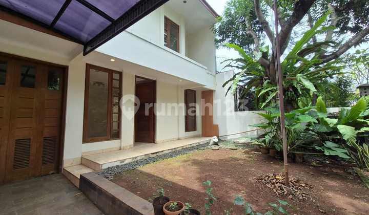 Dijual Cepat Rumah Sangat Strategis Lebak Bulus Bebas Banjir SHM Dijual Cepat Rumah Sangat Strategis Lebak Bulus Bebas Banjir SHM