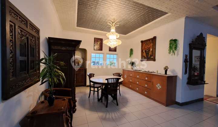 For Sale Cheap Beautiful Vill Mountain View Strategic Fully Furnished Large Swimming Pool Freehold