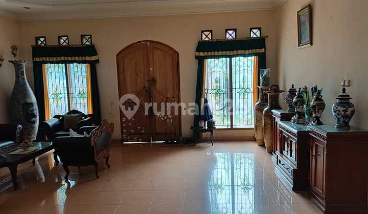 Dijual Cepat Rumah 2 Lantai Siap Huni Strategis Bintaro Tangerang Selatan SHM 2
