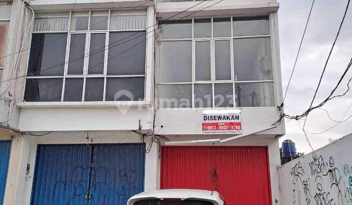 3-Floor Shop House for Rent Cheap by Pondok Cabe Main Road, Strategic Location 3-Floor Shop House for Rent Cheap by Pondok Cabe Main Road, Strategic Location