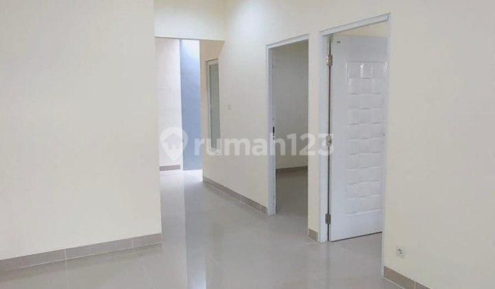 For sale cheap ready-to-live strategic house in Nusa Loka BSD with SHM