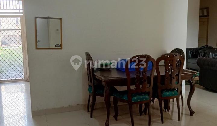 For Sale Strategic Boarding House Near Gunadarma University Depok with SHM IMB