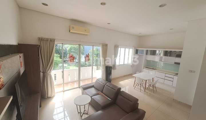 Disewakan Rumah Siap Huni Mewah Full Fullnishd Crown Golf Pik Strategis Bebas Banjir