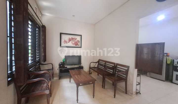 Dijual kos kosan 3 lantai dekat kampus Gunadarma UI depok strategis SHM