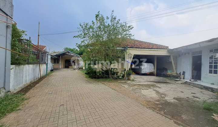 Dijual rumah bsd tangerang selatan hadap jalan raya lokasi sangat strategis