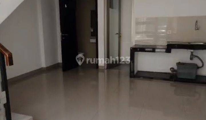 Disewa Rumah 2 Lantai Bagus Di Pik 2  2