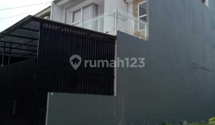 Dijual Rumah 2 Lantai di Duta Bandara Permai 2