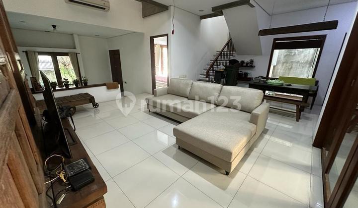 Nice Well-Maintained House in North Meruya, Ready to Occupy, Flood-Free 2