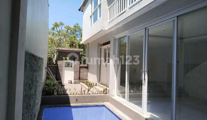 Dijual Rumah Murah 2 Lantai area Denpasar jalan Gunung Catur dekat Sekolah dan Rumah Sakit