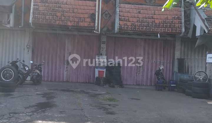 Ruko 3 Lantai Area Cokroaminoto Ubung Dekat Terminal Dan Sekolah 2
