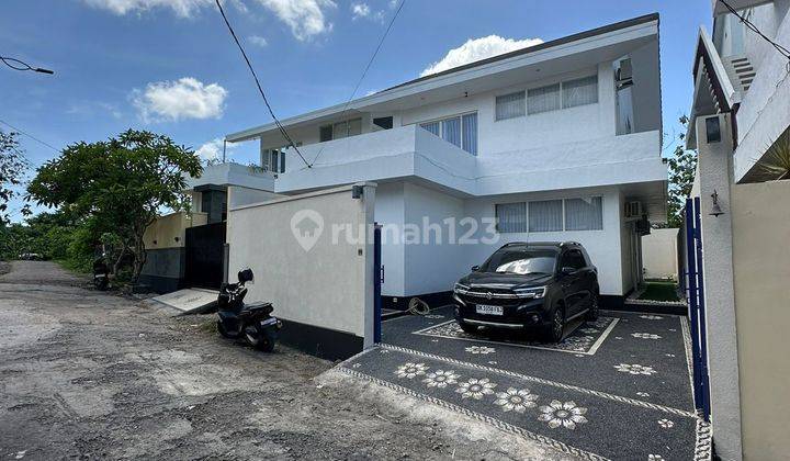 Rumah Semi Villa Modern di Area Nusa Dua Dekat Ke Arah Pantai 1