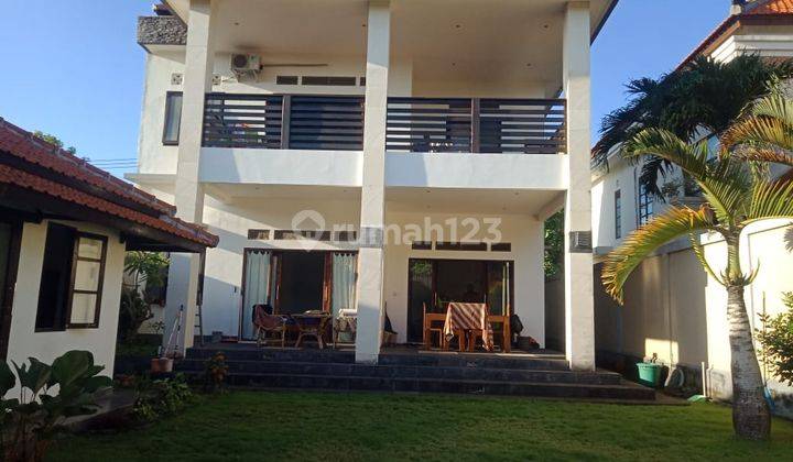 Rumah Modern Minimalis Bagus 2 Lantai di Jimbaran Dg Halaman Luas 1