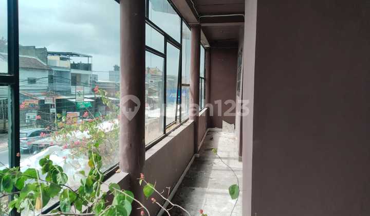 For Sale 3-Story Shop House in North Denpasar, Ayani, in a Commercial Trade Area, Suitable for Various Businesses 2