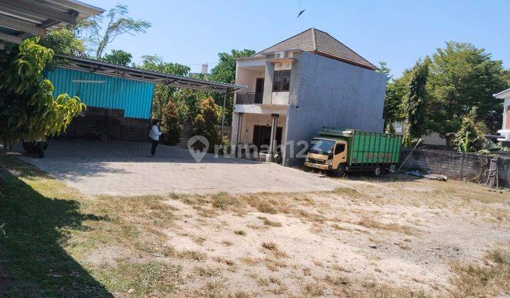 Dijual Rumah 2 Lantai Area Perumahan di Cargo Dengan Halaman Luas 1