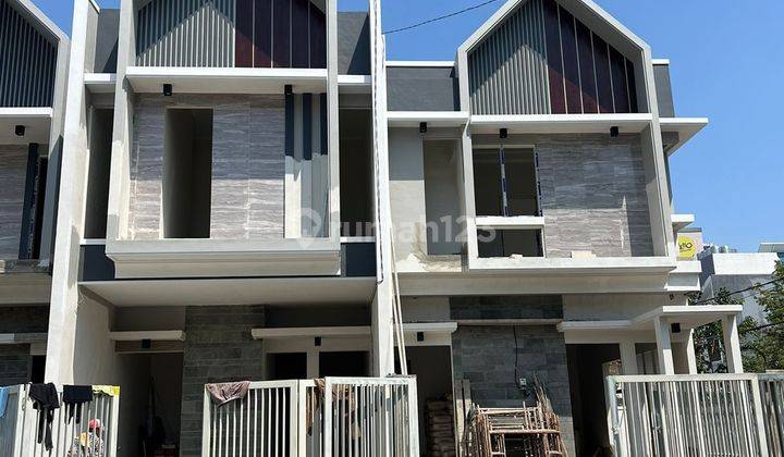 Rumah  tenggilis new Gress ada 5 unit start 1.65-2.45M 2