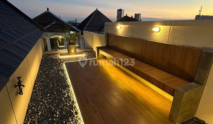 Rumah Scandinavian di Babatan pantai istimewah serasa villa  2