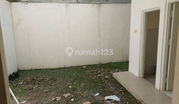 Rumah di Nirwana eksekutif 2 Lantai SHM Selatan Baru 2