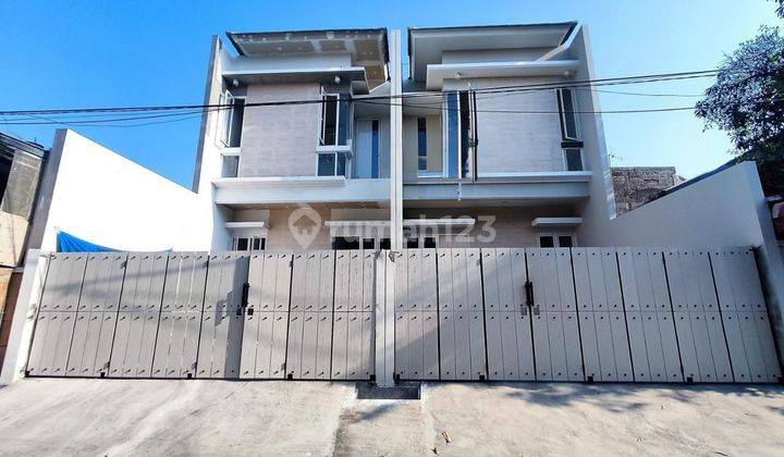 Rumah 2 Lantai Rungkut  Menanggal Harapan New Gress 1