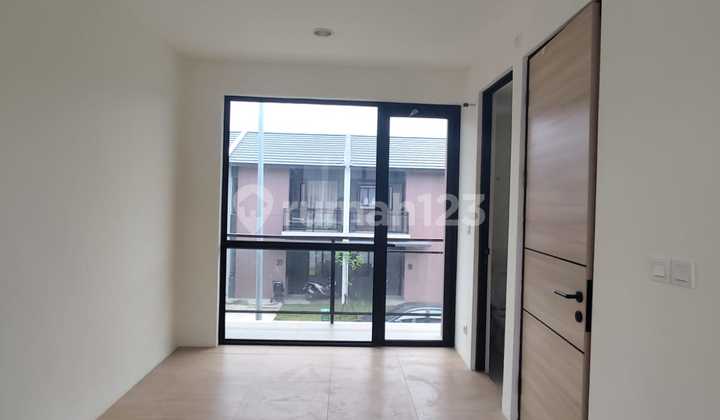 Disewakan Rumah Baru Di Park Serpong Dekat Gading Serpong Tangerang Banten 2