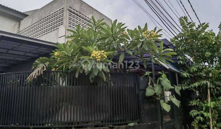 Dijual rumah siap huni di Griya Loka BSD dekat pasar modern 1