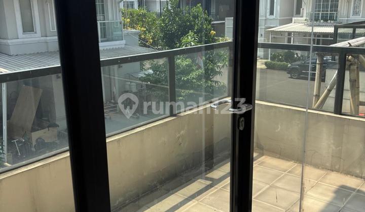 Dijual Murah Rumah Bagus Siap Huni di Lavon Suvarna Sutera Tangerang Banten 2