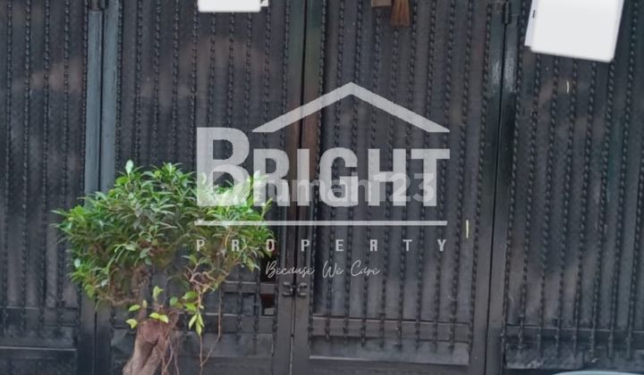 House + Strategic Location Boarding Near University in Ciputat