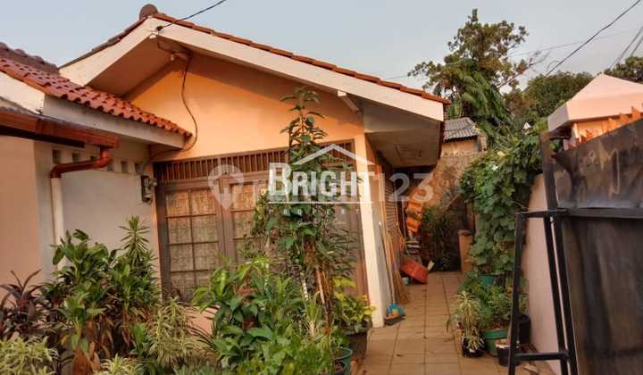 Spacious House, Strategic Location, Ready to Occupy in Rempoa, South Tangerang 2