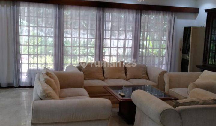 Dijual Rumah Siap Huni di Simprug Golf 1