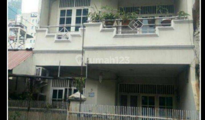 Dijual Rumah siap huni di Tomang dkt TA, CP, New soho jakbar 1