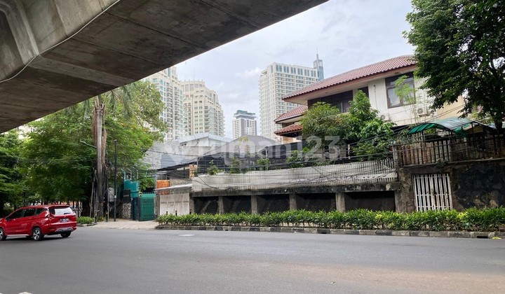 For Sale Ready-to-Occupy House Strategic Location on Jln Kyai Maja South Jakarta 2