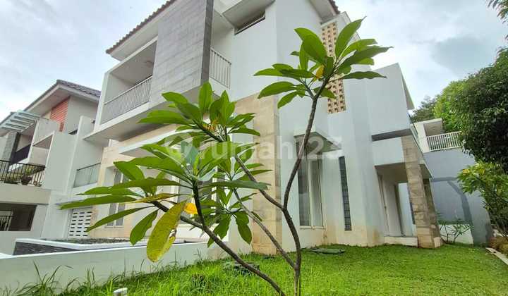 Rumah Modern Area Premium Nilai Investasi Tinggi di Kebayoran Residence 2