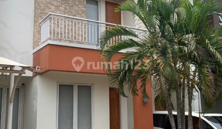 Rumah Modern Stylish, Cocok untuk Keluarga Dalam Cluster