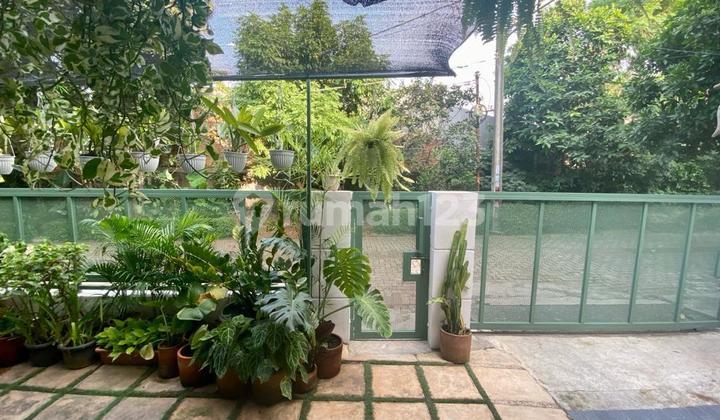 Rumah Sangat Terawat Strategis Di Rempoa Tangsel 2