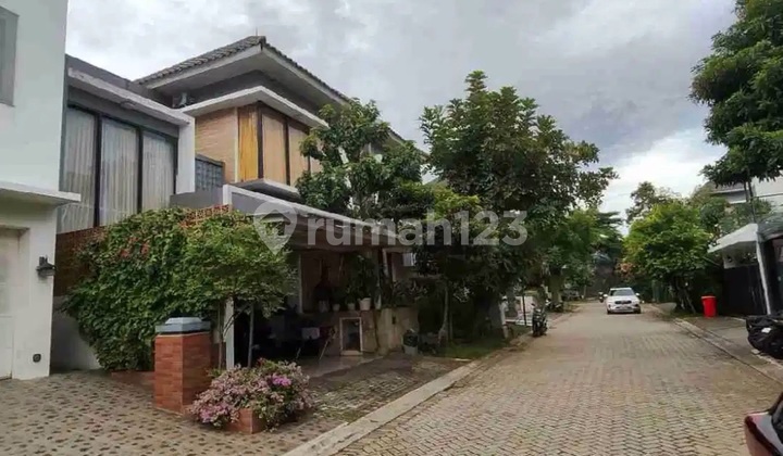 Hunian Modern Siap Huni Nyaman dan Aman Dalam Cluster di Kebayoran Symphony