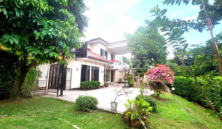 House with Large Land, Suitable for Family Residence in River Park Bintaro