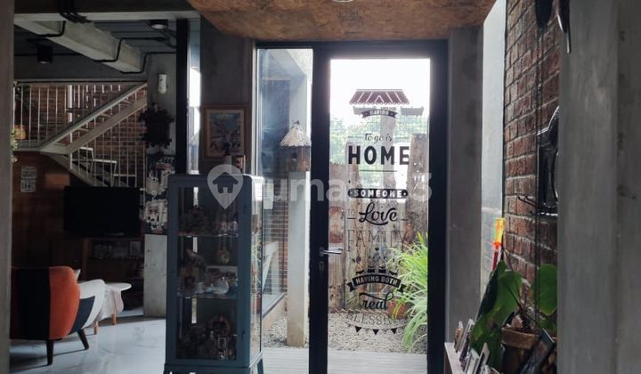 Industrial Living - Simple, Bold, Modern. Strategic Location at Ozone Residence. 2