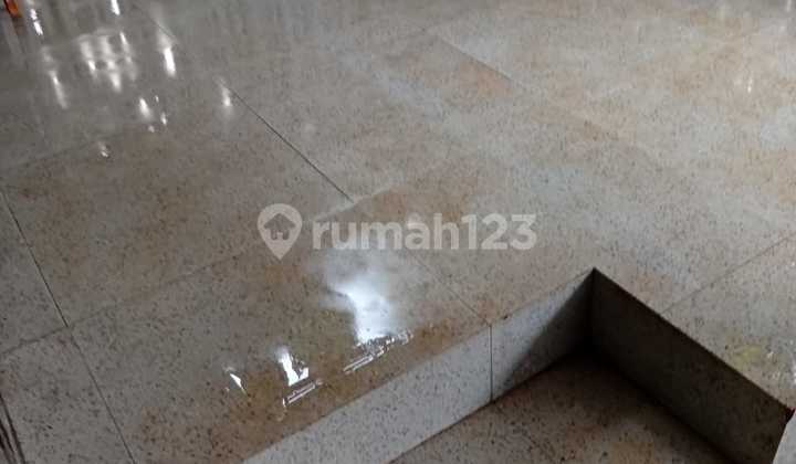 Comfortable House for Rent for Families - Quiet Environment in Discovery Bintaro 2